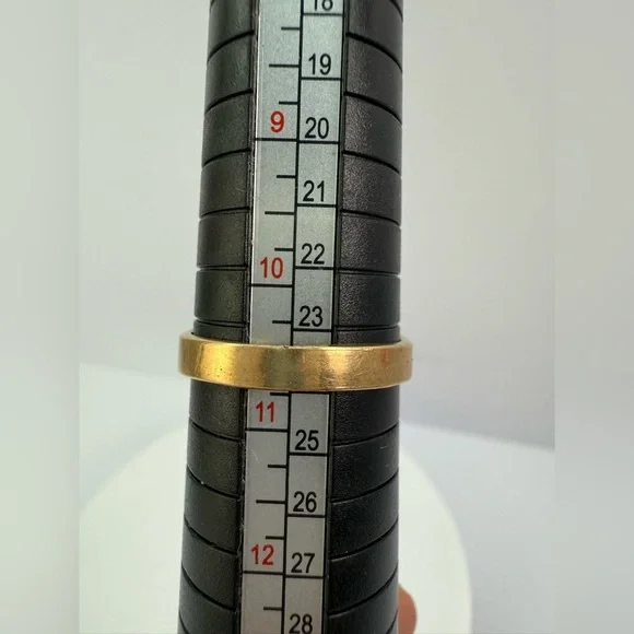 Vintage Ostby & Barton 14K Gold Shell Ruby Statement Ring - Picture 9 of 9